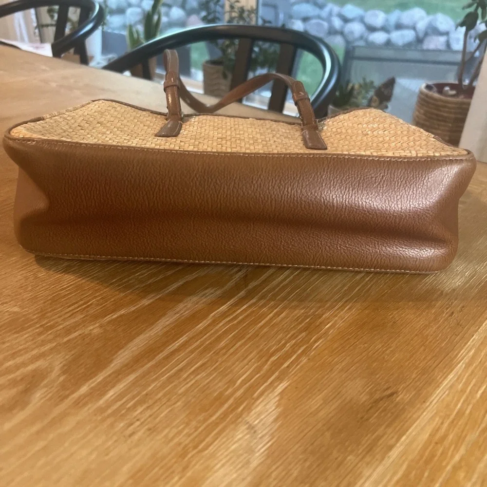 Liz Claiborne excellent purse